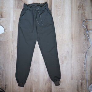 Lululemon Stretch High-Rise Jogger Sz 2 Olive color